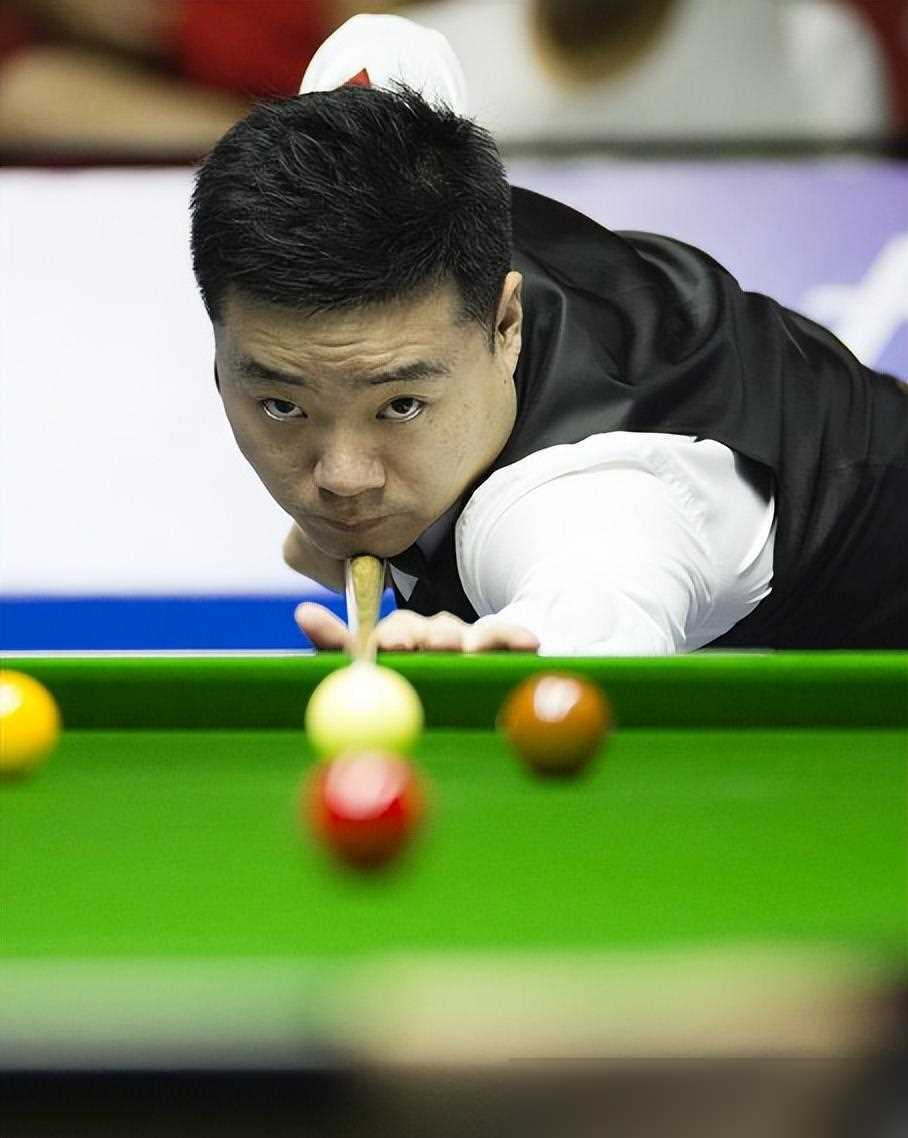 套用于德温 套用于德温